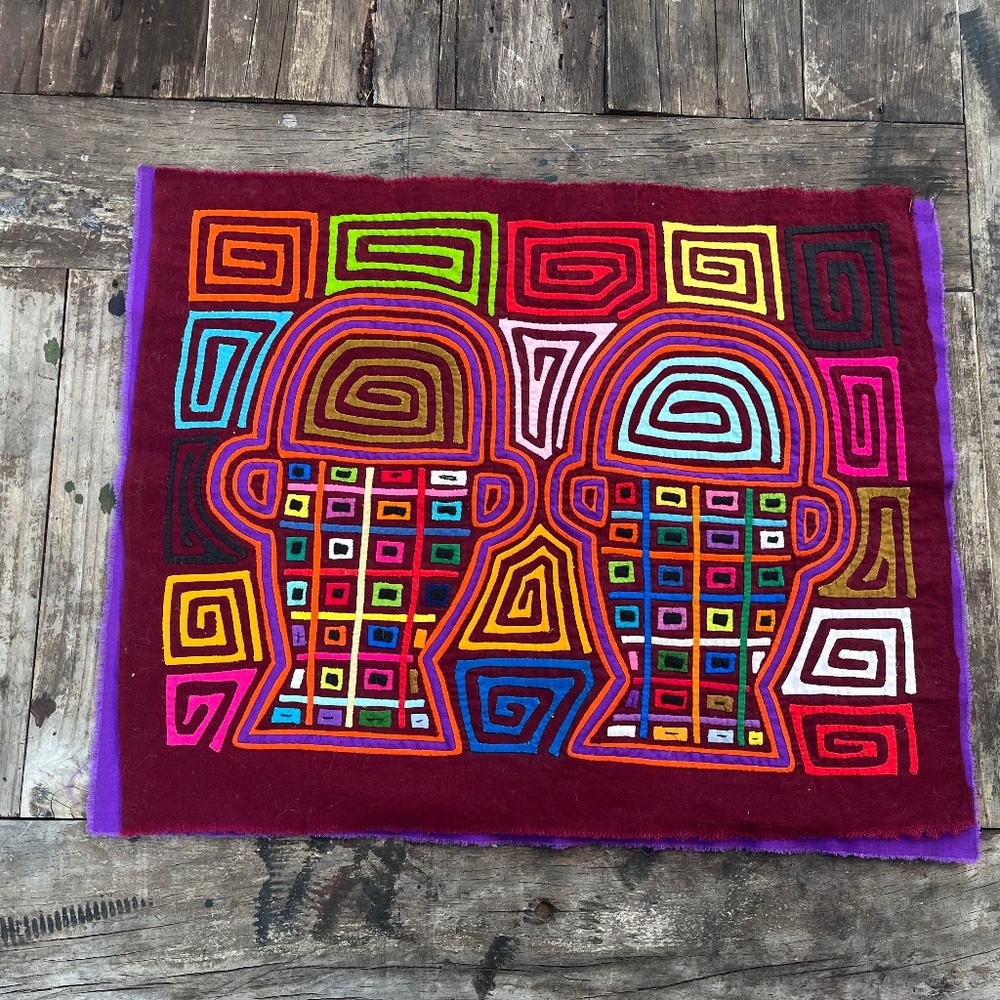 Kuna Mola wall hanging folk art embroidery textile arts Panana 70s psychedelic